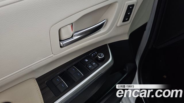 Toyota Sienna 2023 — photo 30
