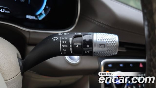 Genesis GV80 2022 — photo 17