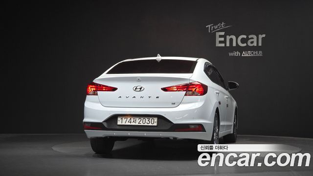 Hyundai AVANTE 2019 — photo 4