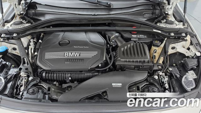 BMW 1-Series 2024 — photo 6