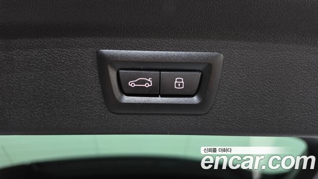 BMW 1-Series 2024 — photo 25