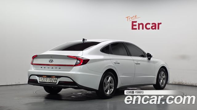Hyundai Sonata 2022 — photo 2