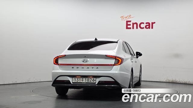 Hyundai Sonata 2022 — photo 4