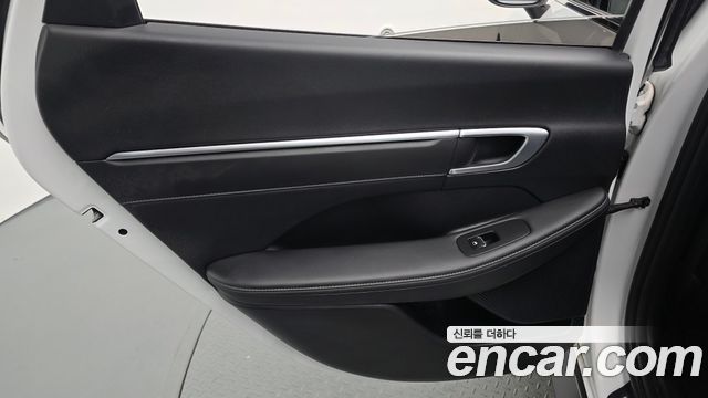 Hyundai Sonata 2022 — photo 15