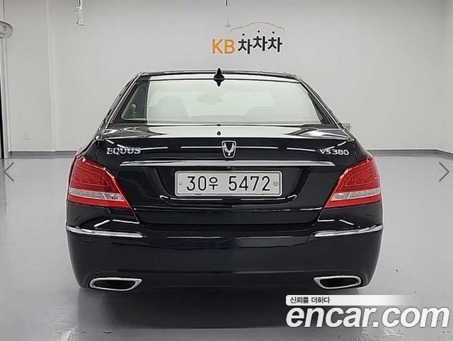 Hyundai Equus 2010 — photo 3