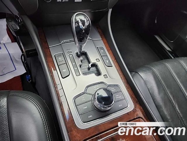 Hyundai Equus 2010 — photo 8