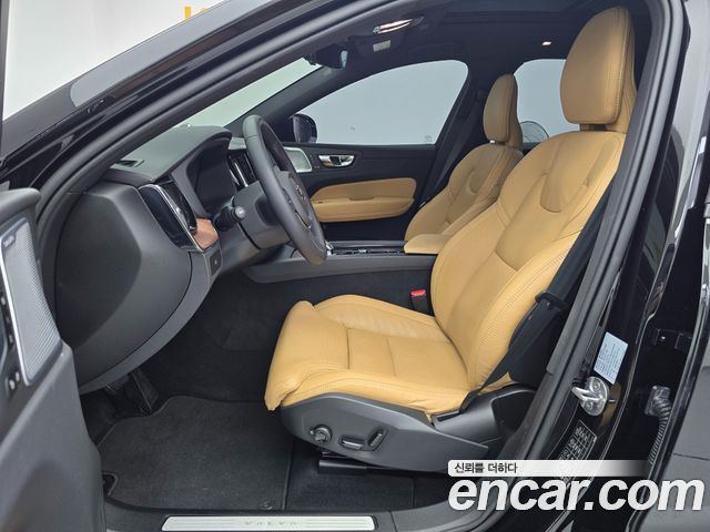 Volvo XC60 2024 — photo 10