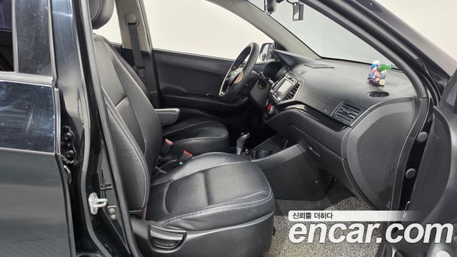 Kia morning 2012 — photo 16
