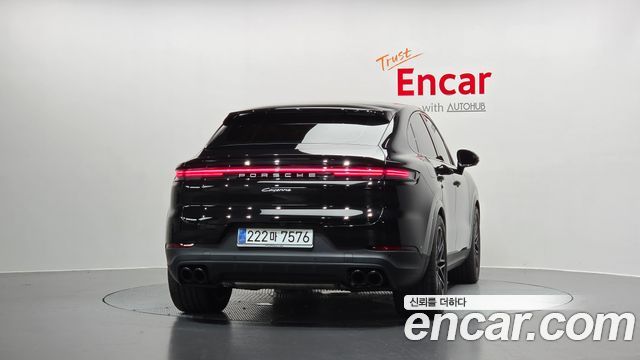 Porsche Cayenne 2025 — photo 4
