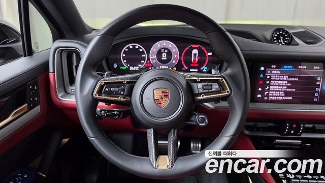 Porsche Cayenne 2025 — photo 19