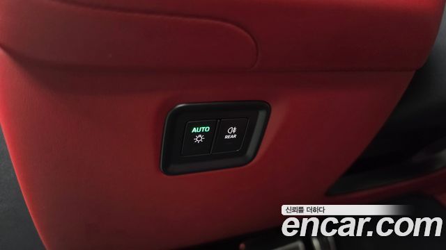 Porsche Cayenne 2025 — photo 22