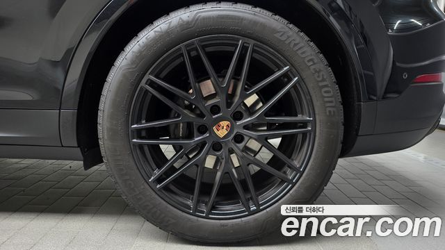 Porsche Cayenne 2025 — photo 7