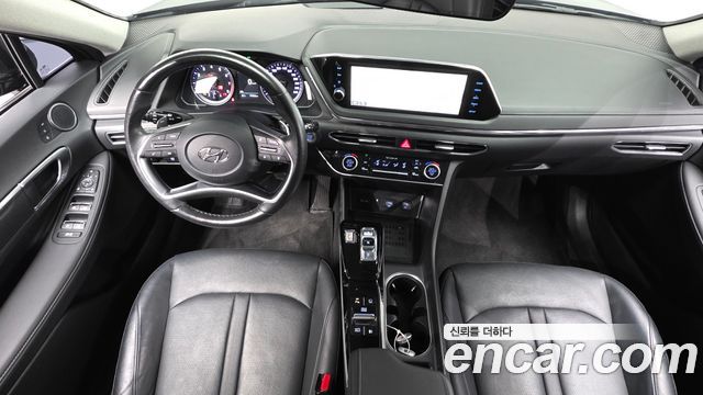 Hyundai Sonata 2022 — photo 10