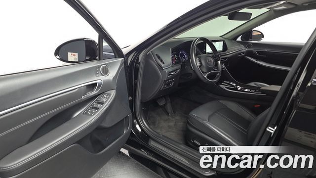 Hyundai Sonata 2022 — photo 13