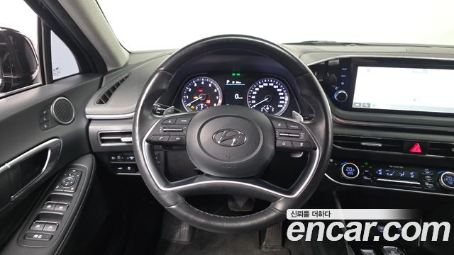 Hyundai Sonata 2022 — photo 19
