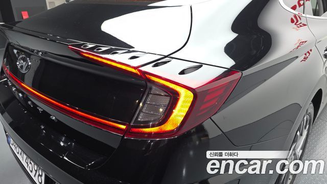 Hyundai Sonata 2022 — photo 9