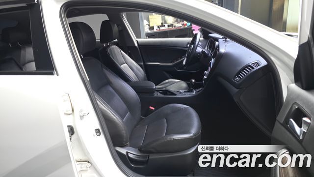 Kia K5 2014 — photo 17