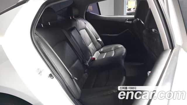 Kia K5 2014 — photo 18