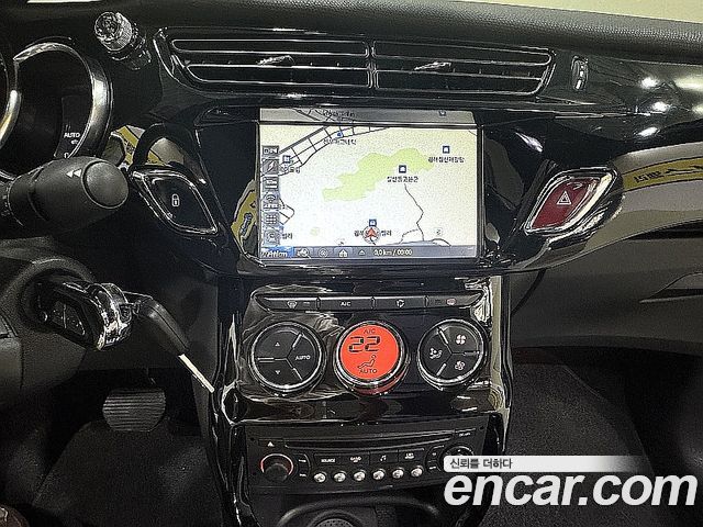 Citroën / DS DS3 2015 — photo 8