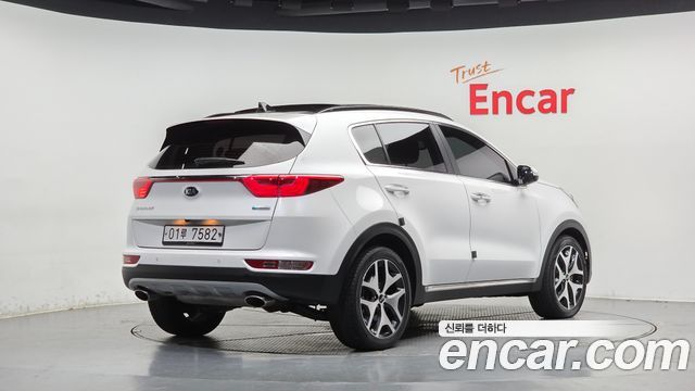 Kia Sportage 2018 — photo 2