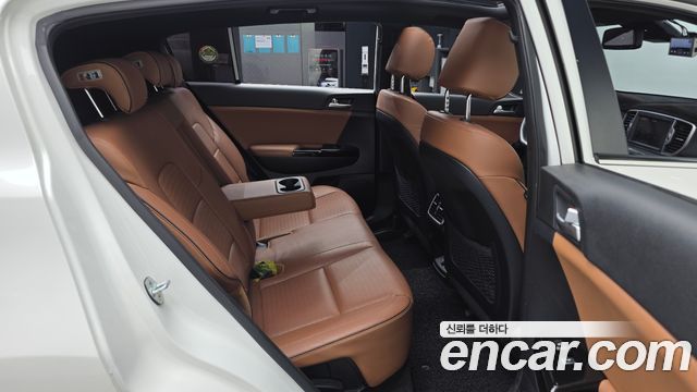 Kia Sportage 2018 — photo 16