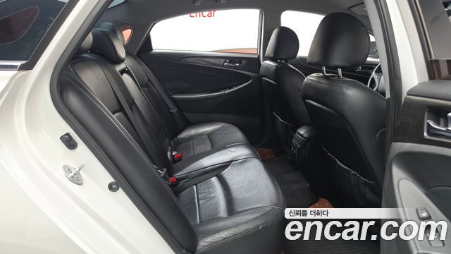 Hyundai Sonata 2013 — photo 17