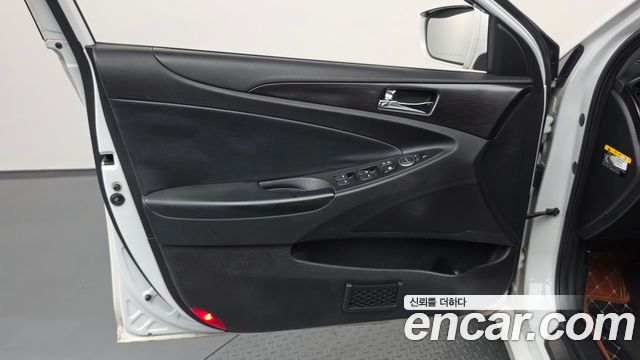 Hyundai Sonata 2013 — photo 14