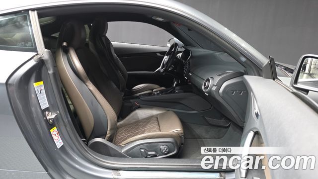 Audi TT 2016 — photo 11