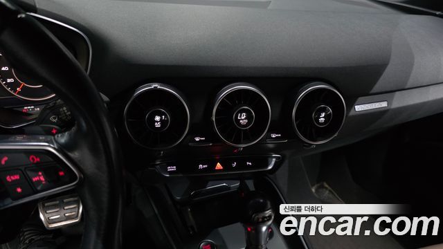 Audi TT 2016 — photo 14
