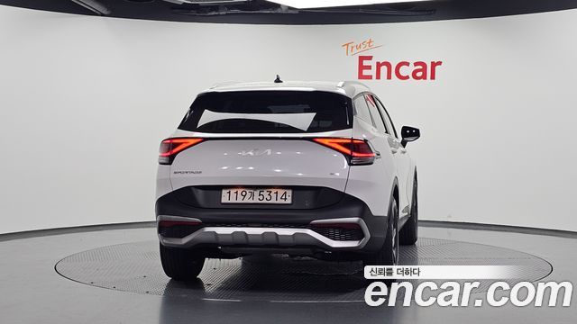 Kia Sportage 2023 — photo 4