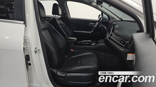 Kia Sportage 2023 — photo 13