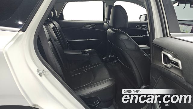 Kia Sportage 2023 — photo 16