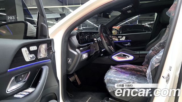 Mercedes-Benz GLE-Class 2023 — photo 11