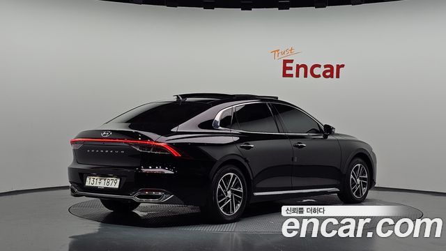 Hyundai Grandeur 2023 — photo 2