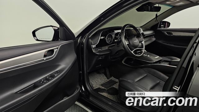 Hyundai Grandeur 2023 — photo 13