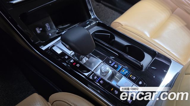 Kia K7 2020 — photo 12