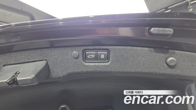 Kia K7 2020 — photo 23