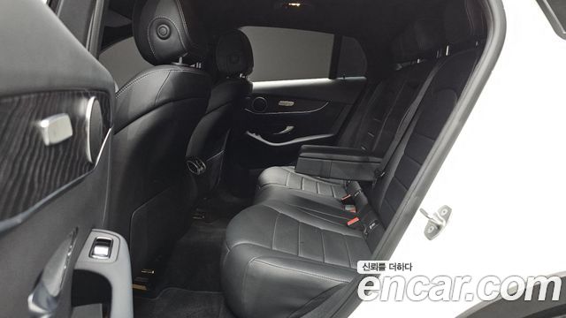 Mercedes-Benz GLC-Class 2019 — photo 17
