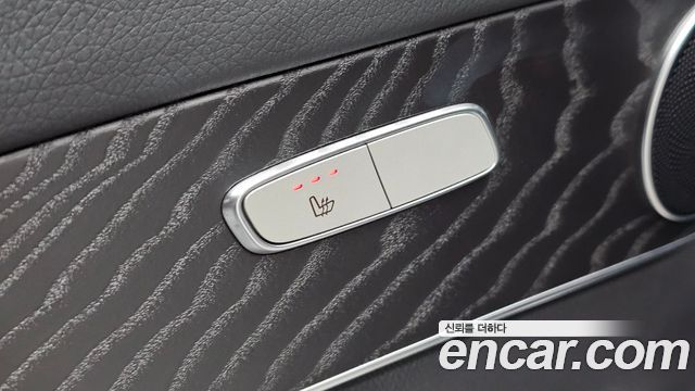 Mercedes-Benz GLC-Class 2019 — photo 25