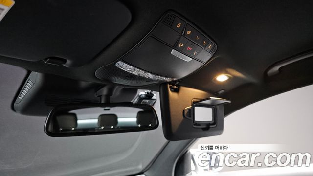 Mercedes-Benz GLC-Class 2019 — photo 26