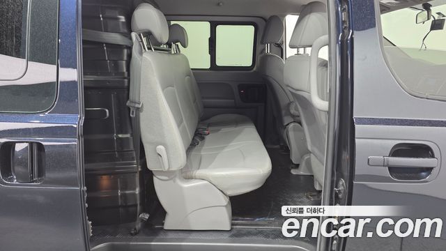 Hyundai Starex 2020 — photo 17