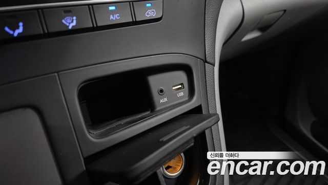 Hyundai Starex 2020 — photo 18