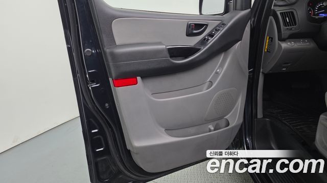 Hyundai Starex 2020 — photo 15