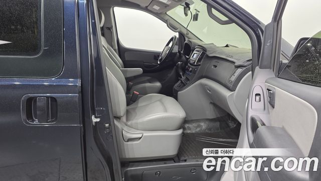 Hyundai Starex 2020 — photo 16