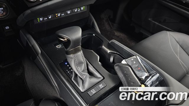 Lexus ES 2026 — photo 9