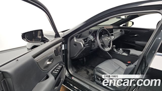 Lexus ES 2026 — photo 10