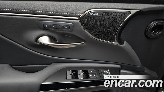 Lexus ES 2026 — photo 18