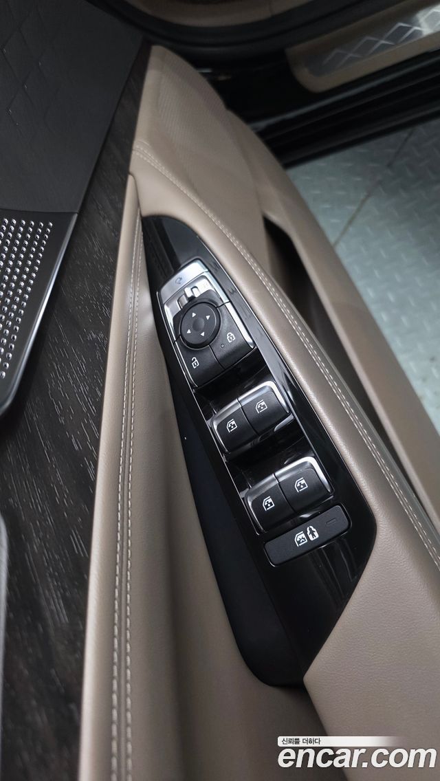 Kia K8 2022 — photo 33