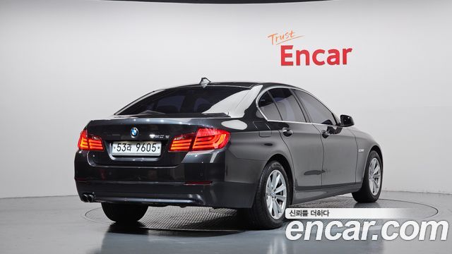 BMW 5-Series 2013 — photo 2