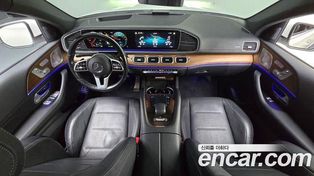 Mercedes-Benz GLE-Class 2021 — photo 10